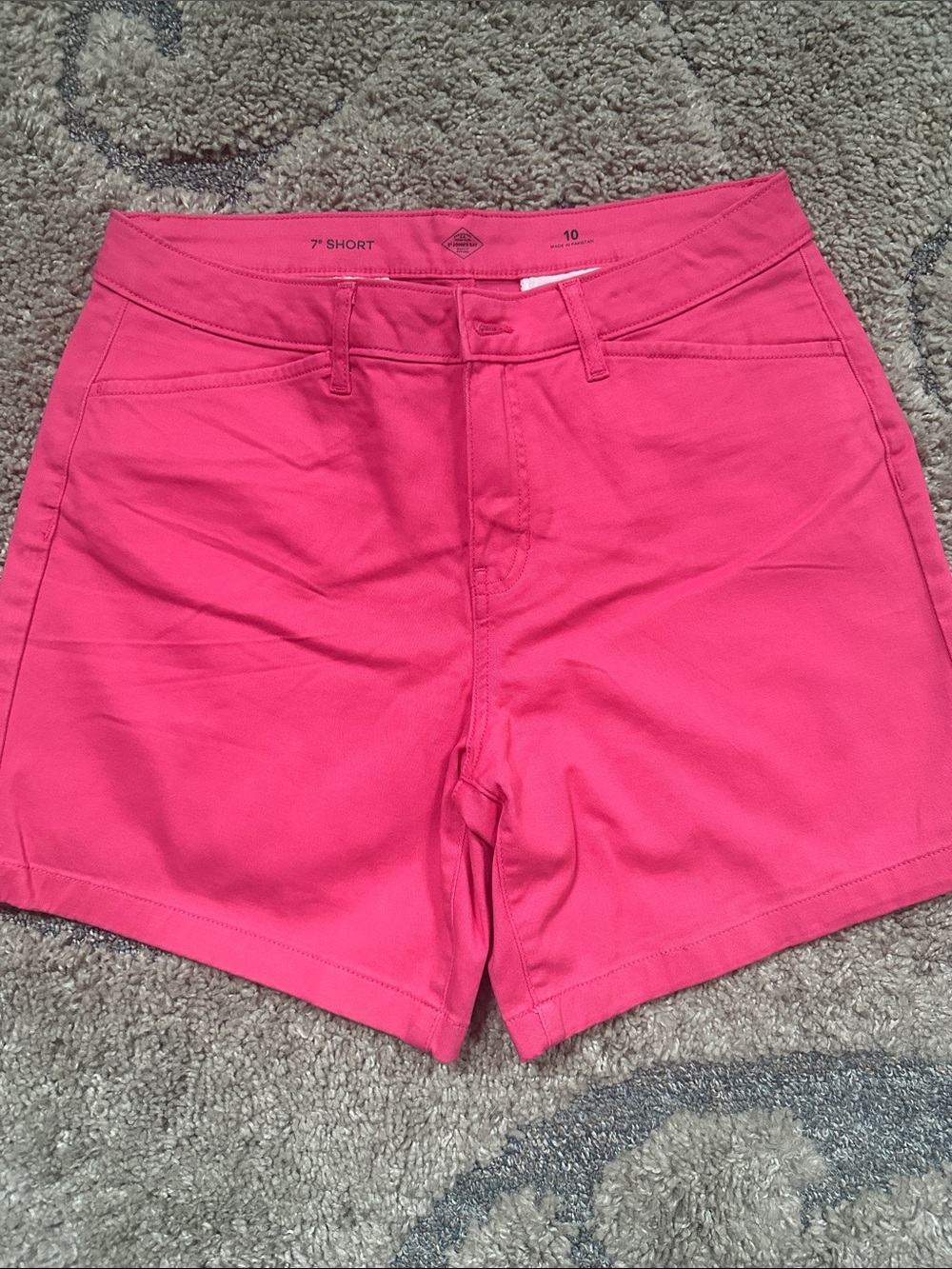 St. John's Bay Hot Pink 7" Shorts size 10